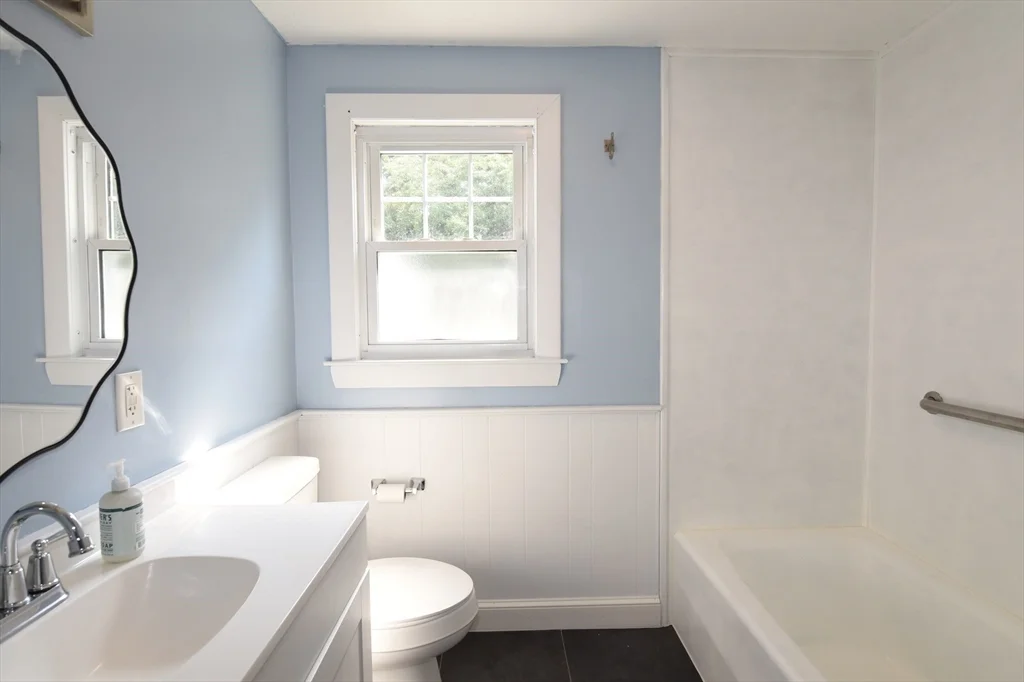 2 bed, 2 bath apartment for rent at 18 Gould Rd, Braintree Highlands — photo 24 of 40