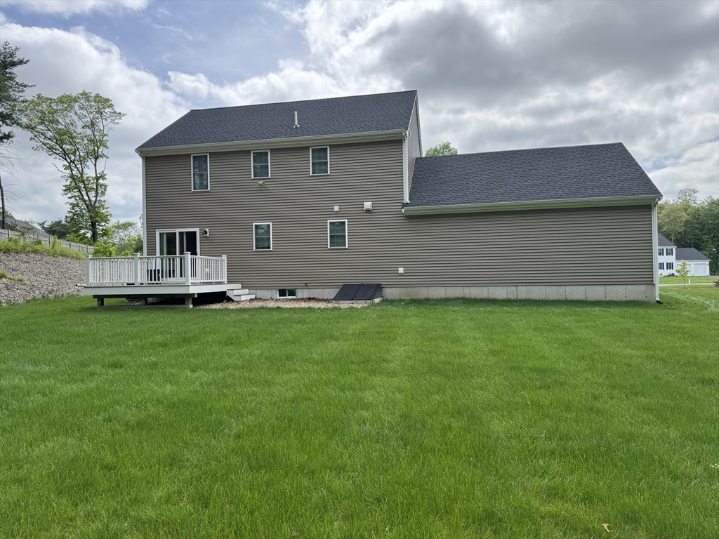 3 bed, 2 bath apartment for rent at 18 Grace St, Middleboro — photo 7 of 15