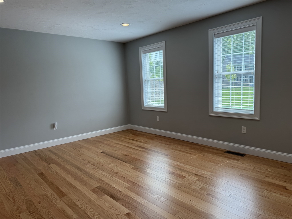 3 bed, 2 bath apartment for rent at 18 Grace St, Middleboro — photo 11 of 15