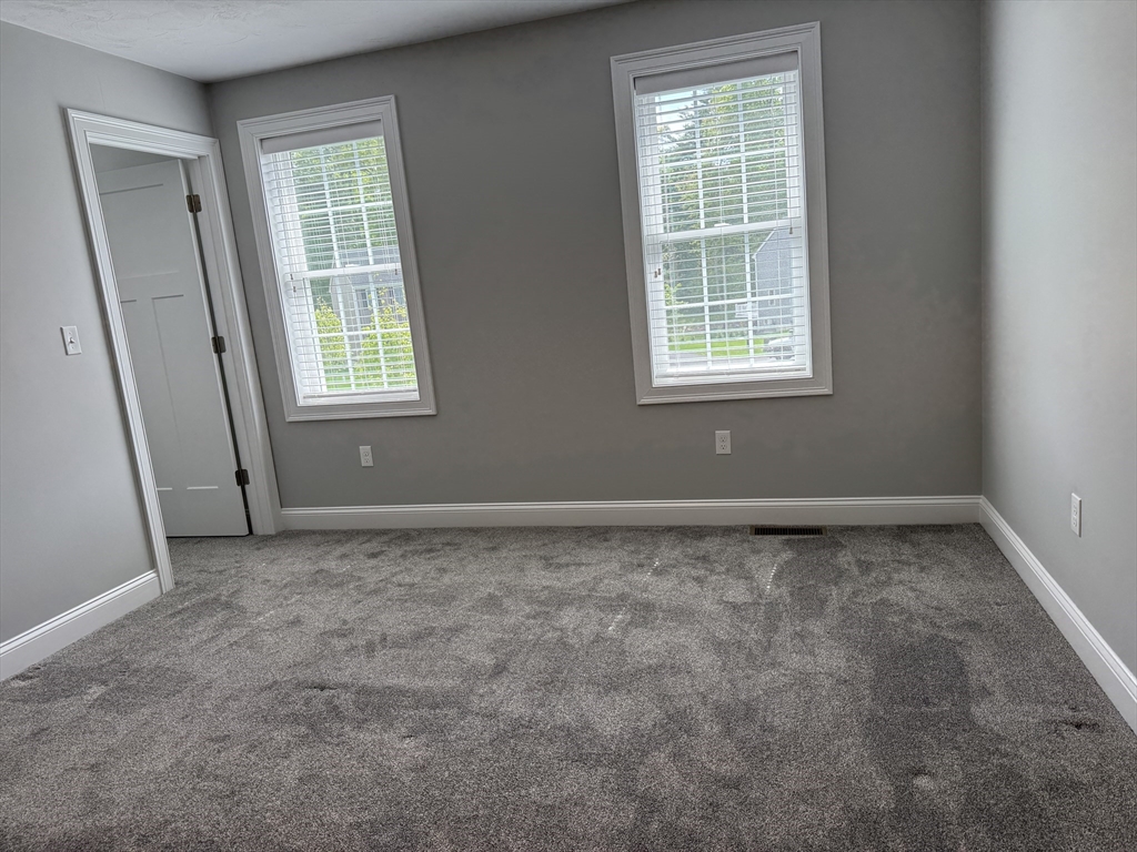 3 bed, 2 bath apartment for rent at 18 Grace St, Middleboro — photo 5 of 15