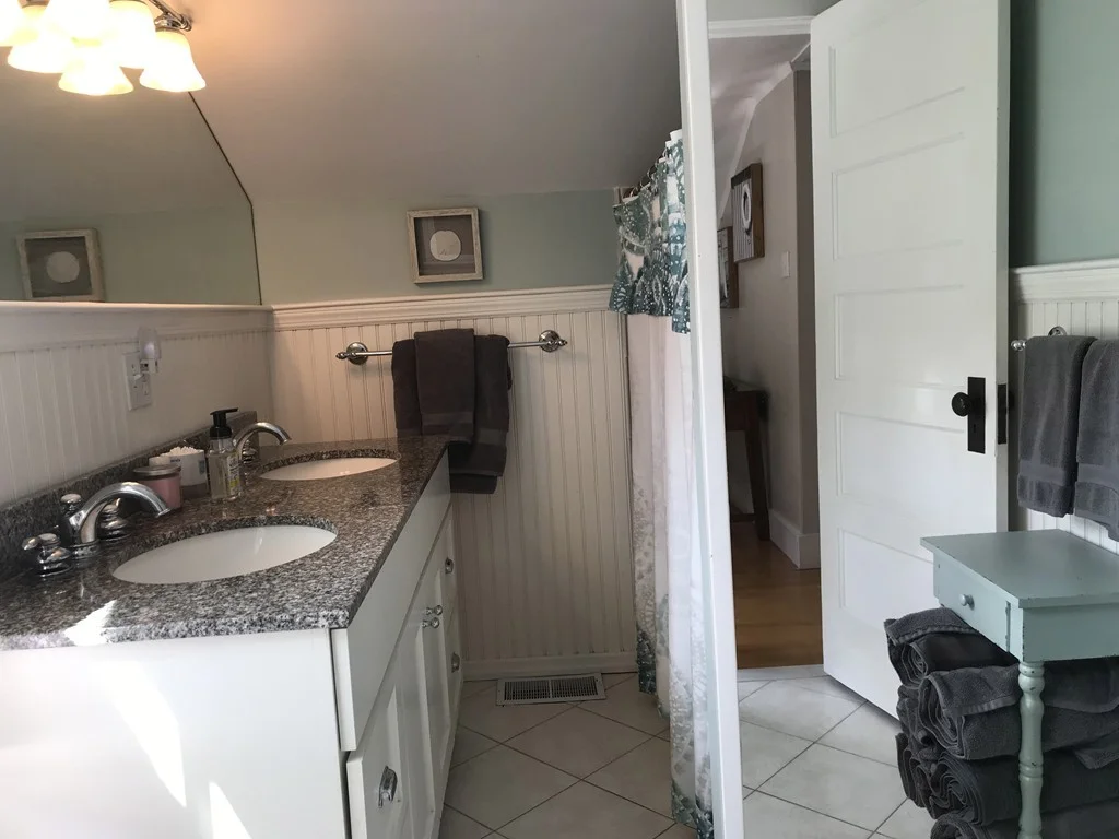 3 bed, 1 bath apartment for rent at 18 Granite St Unit 18, Rockport — photo 8 of 21