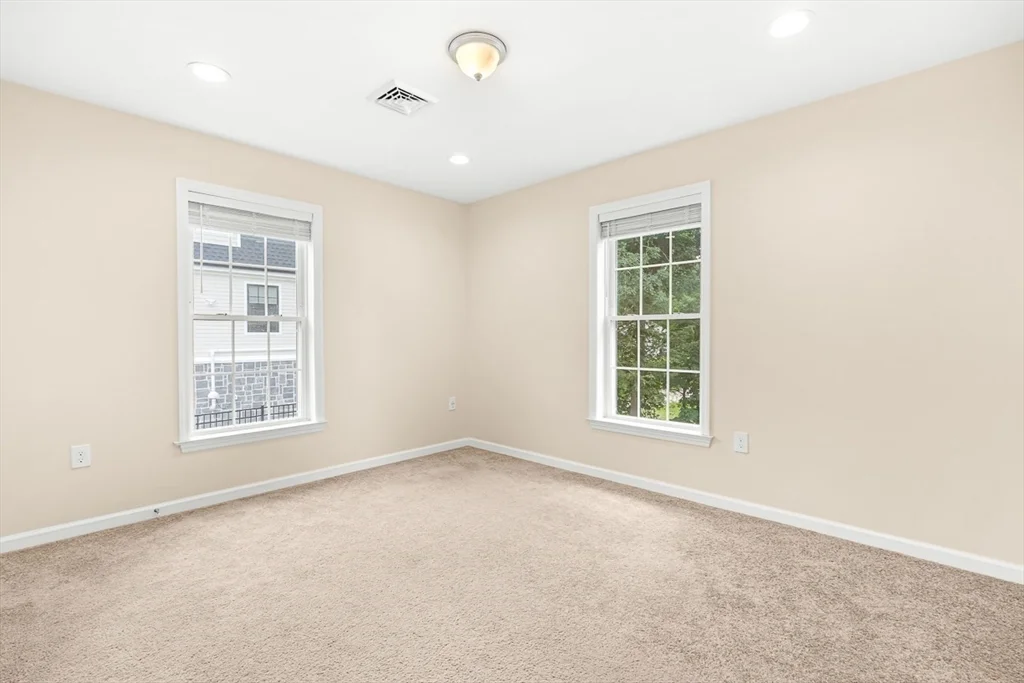 4 bed, 2 bath apartment for rent at 18 Grant Rd, Winchester — photo 28 of 42