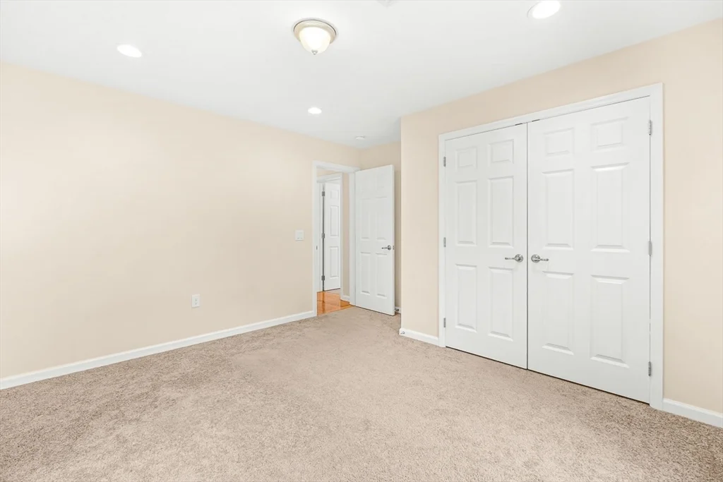 4 bed, 2 bath apartment for rent at 18 Grant Rd, Winchester — photo 29 of 42