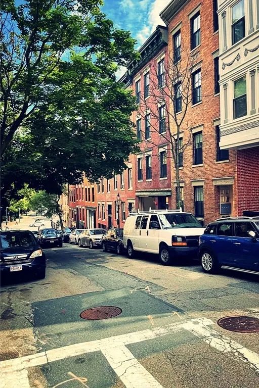 2 bed, 1 bath apartment for rent at 18 Grove St Unit 1, Beacon Hill — photo 16 of 17