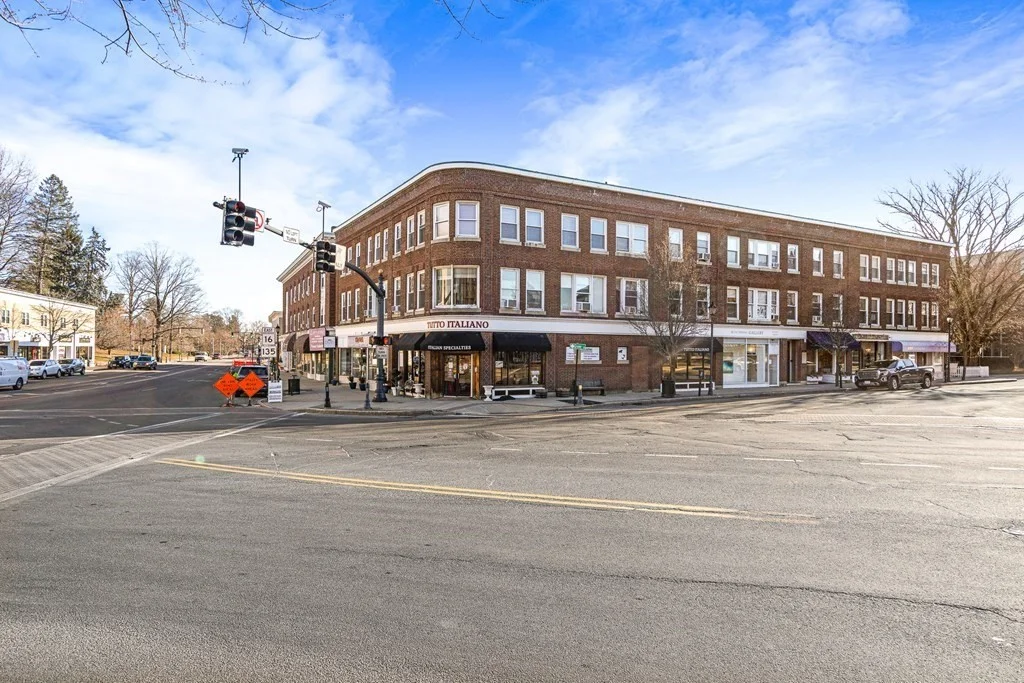 1 bed, 1 bath apartment for rent at 18 Grove St Unit 2, Wellesley — photo 7 of 7