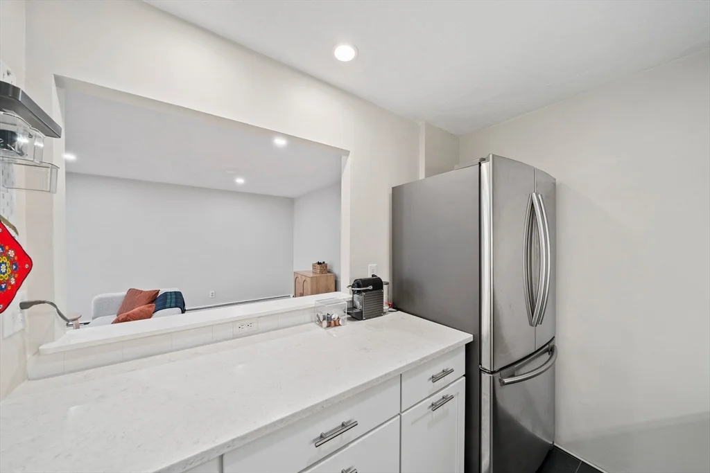 2 bed, 1 bath apartment for rent at 18 Hamilton Rd Unit 508, Arlington — photo 13 of 25