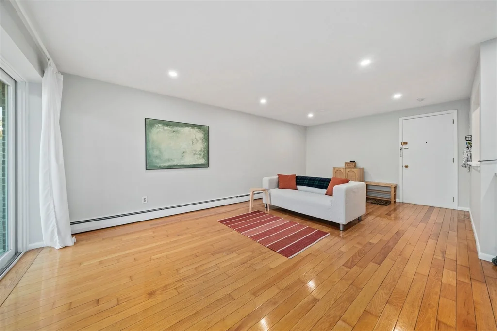 2 bed, 1 bath apartment for rent at 18 Hamilton Rd Unit 508, Arlington — photo 7 of 25