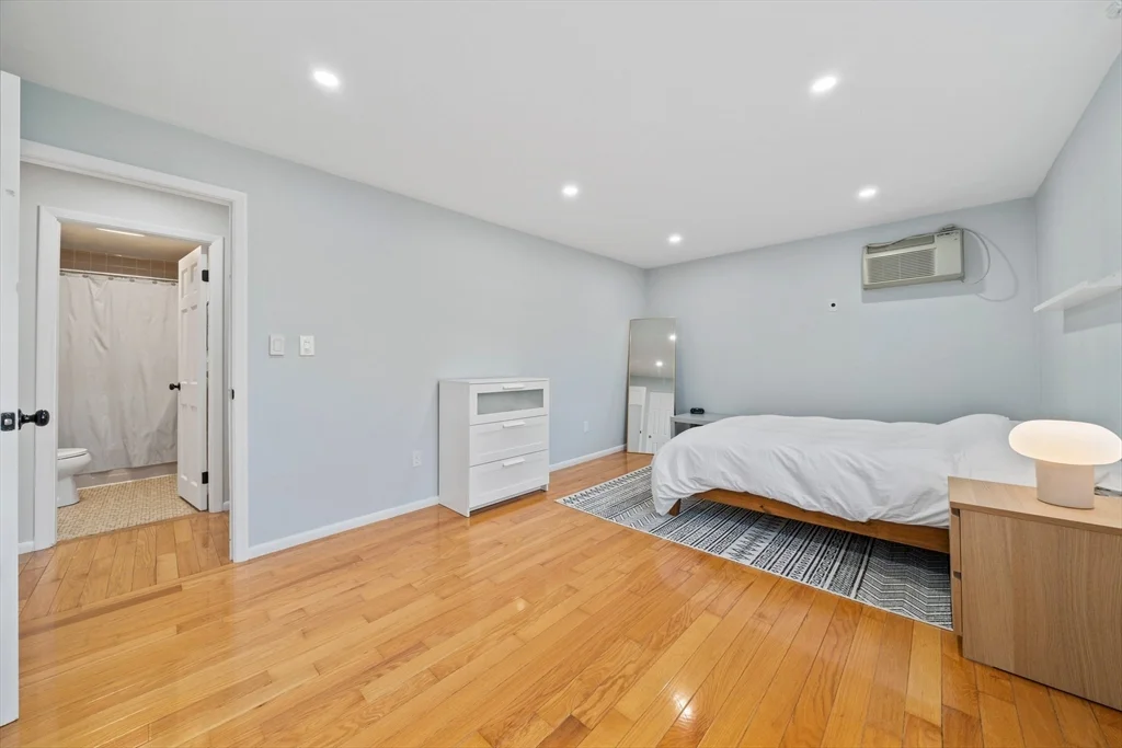 2 bed, 1 bath apartment for rent at 18 Hamilton Rd Unit 508, Arlington — photo 17 of 25