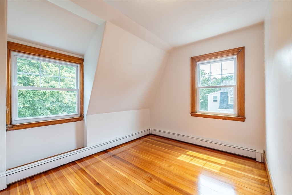 3 bed, 1 bath apartment for rent at 18 Hawthorn Rd Unit 2, Milton — photo 20 of 27