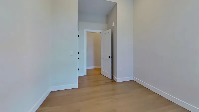 4 bed, 2 bath apartment for rent at 18 Highgate St Unit 302, Allston — photo 5 of 11