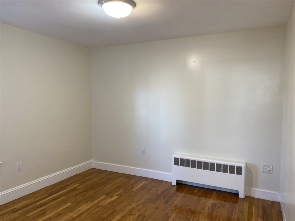 2 bed, 1 bath apartment for rent at 18 Highland Ter Unit 18, Needham — photo 10 of 14