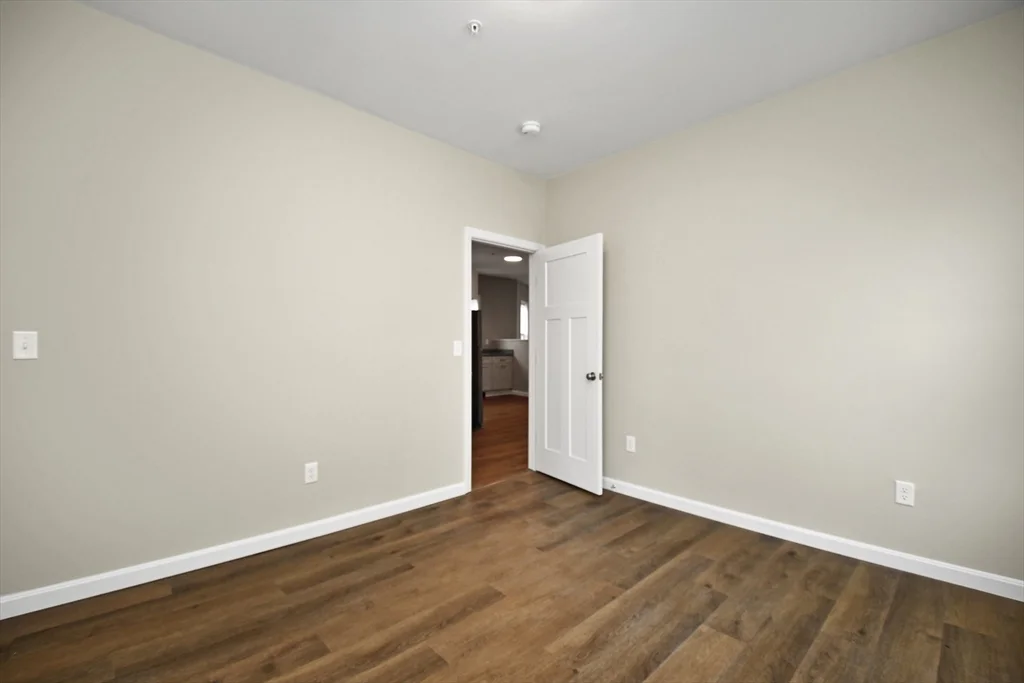 3 bed, 2 bath apartment for rent at 18 Hitchcock Rd Unit Apt 1, Worcester — photo 20 of 27