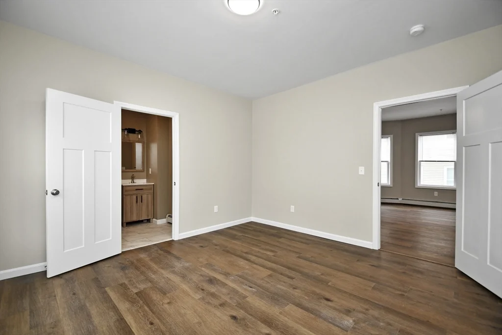 3 bed, 1 bath apartment for rent at 18 Hitchcock Rd Unit Apt 2, Worcester — photo 13 of 23