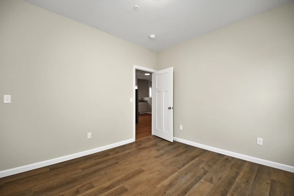 3 bed, 1 bath apartment for rent at 18 Hitchcock Rd Unit Apt 2, Worcester — photo 17 of 23