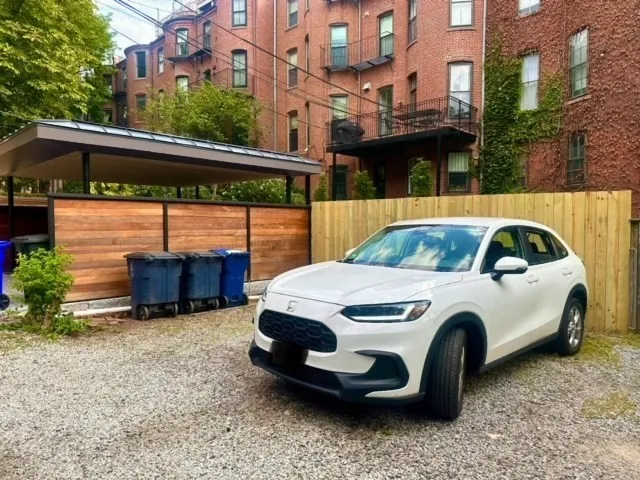 Studio bed apartment for rent at 18 Holyoke St Unit PKG, South End