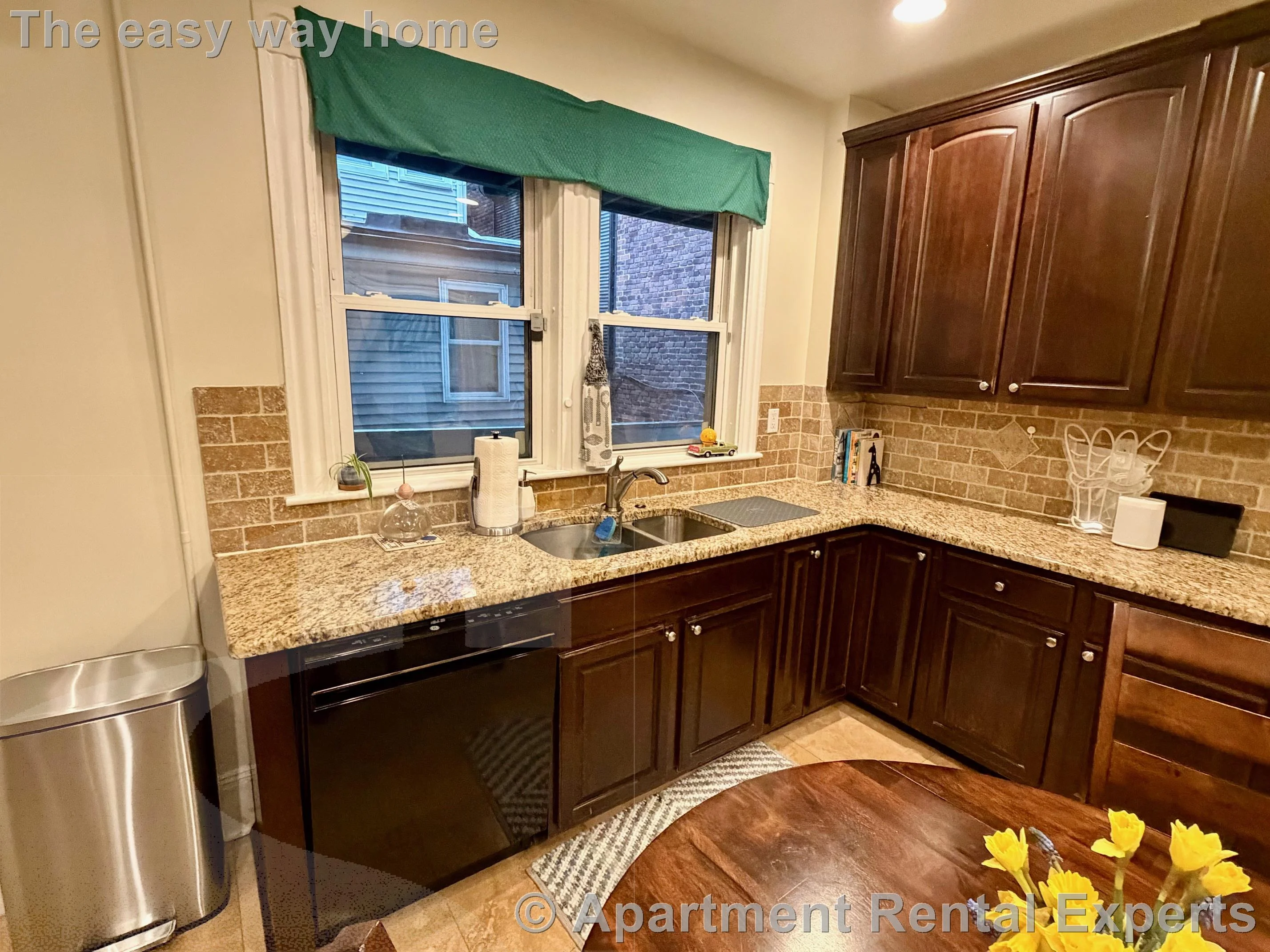 3 bed, 1 bath apartment for rent at 18 Homer St Unit 2, Brookline Village — photo 3 of 15