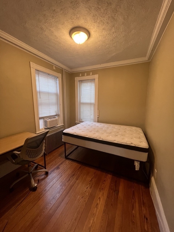 3 bed, 1 bath apartment for rent at 18 Homer Unit 1, Central Village — photo 5 of 14