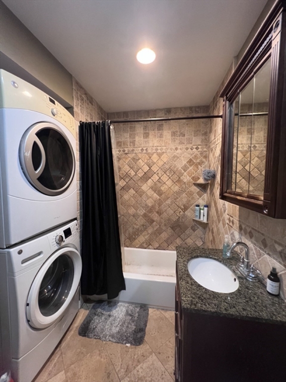 3 bed, 1 bath apartment for rent at 18 Homer Unit 1, Central Village — photo 10 of 14