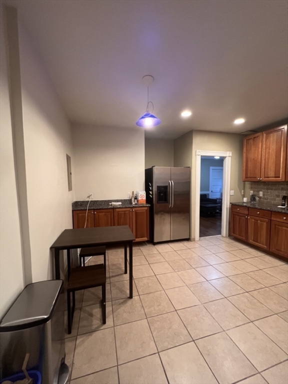 3 bed, 1 bath apartment for rent at 18 Homer Unit 1, Central Village — photo 9 of 14