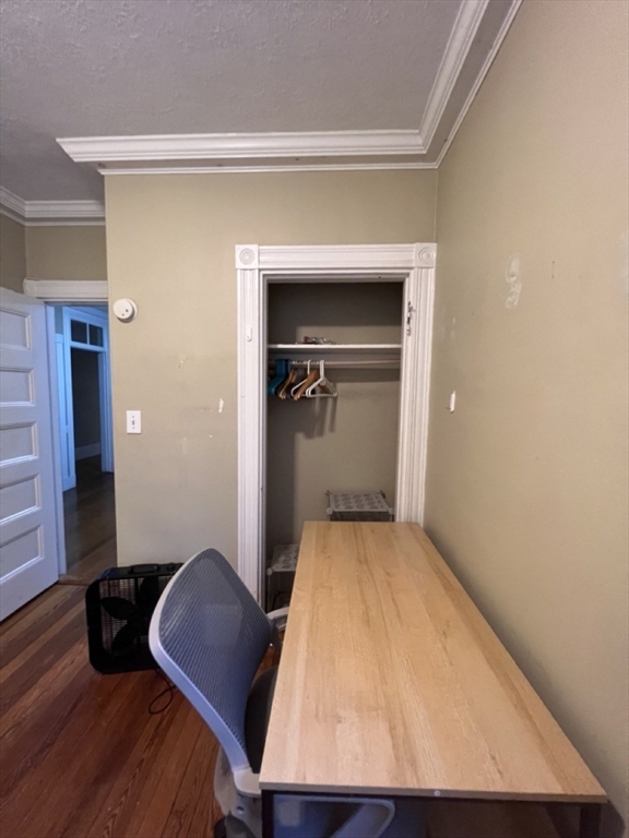 3 bed, 1 bath apartment for rent at 18 Homer Unit 1, Central Village — photo 7 of 14