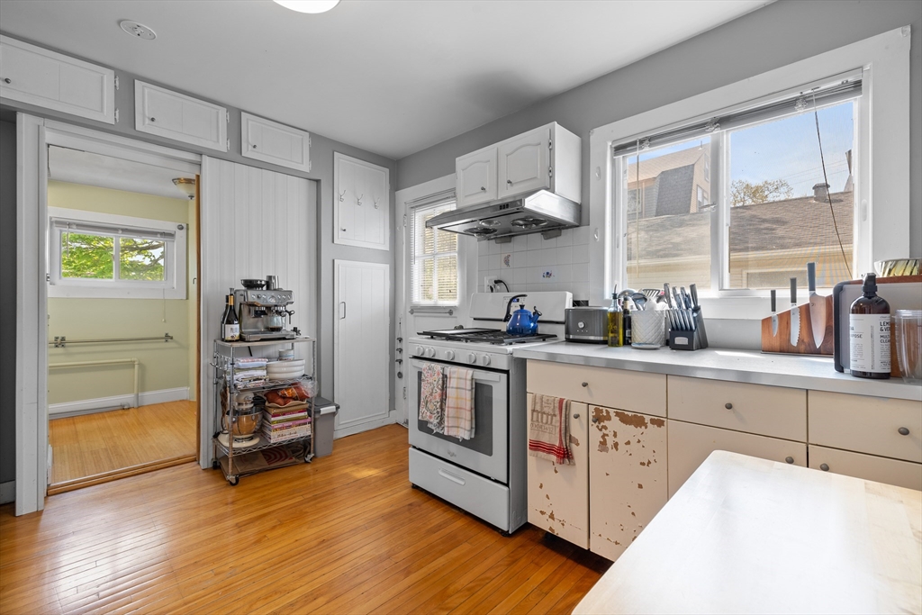 3 bed, 1 bath apartment for rent at 18 Horace St Unit 2, Malden — photo 8 of 20