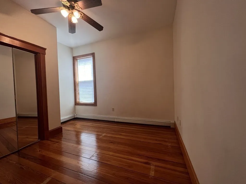 2 bed, 1 bath apartment for rent at 18 Houghton St Unit 1, Ward Two — photo 11 of 13