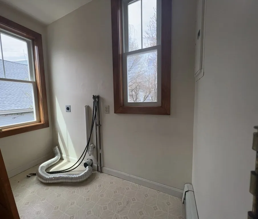 2 bed, 1 bath apartment for rent at 18 Houghton St Unit 1, Ward Two — photo 12 of 13
