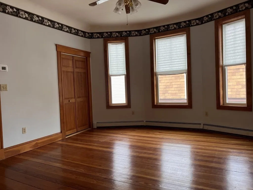2 bed, 1 bath apartment for rent at 18 Houghton St Unit 1, Ward Two — photo 8 of 13