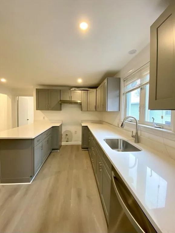 5 bed, 3 bath apartment for rent at 18 Howard Unit 1, Waltham — photo 1 of 13