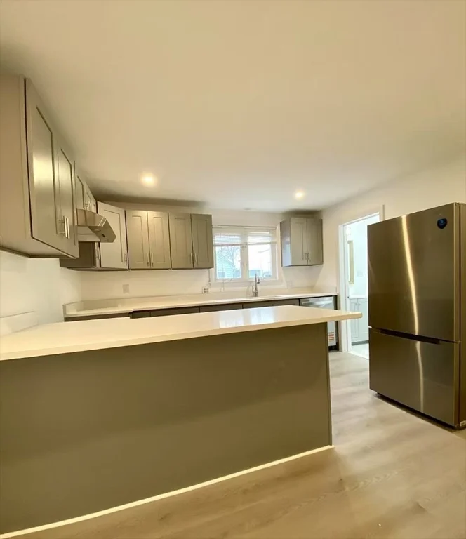 5 bed, 3 bath apartment for rent at 18 Howard Unit 1, Waltham — photo 2 of 13