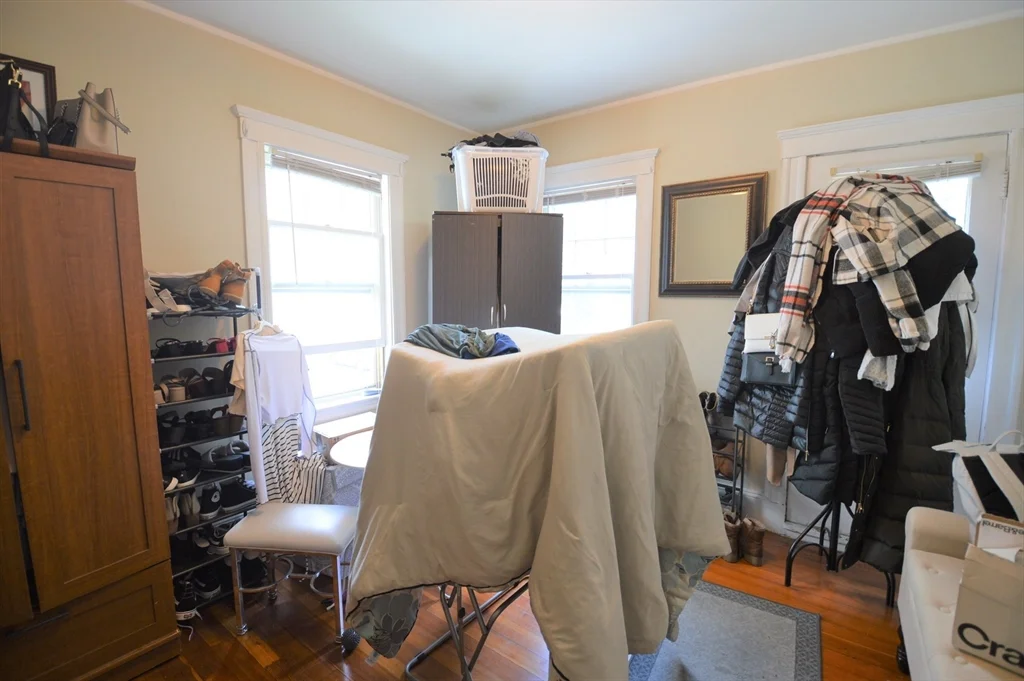 3 bed, 1 bath apartment for rent at 18 Hunnewell Ave Unit 2, Brighton — photo 12 of 17
