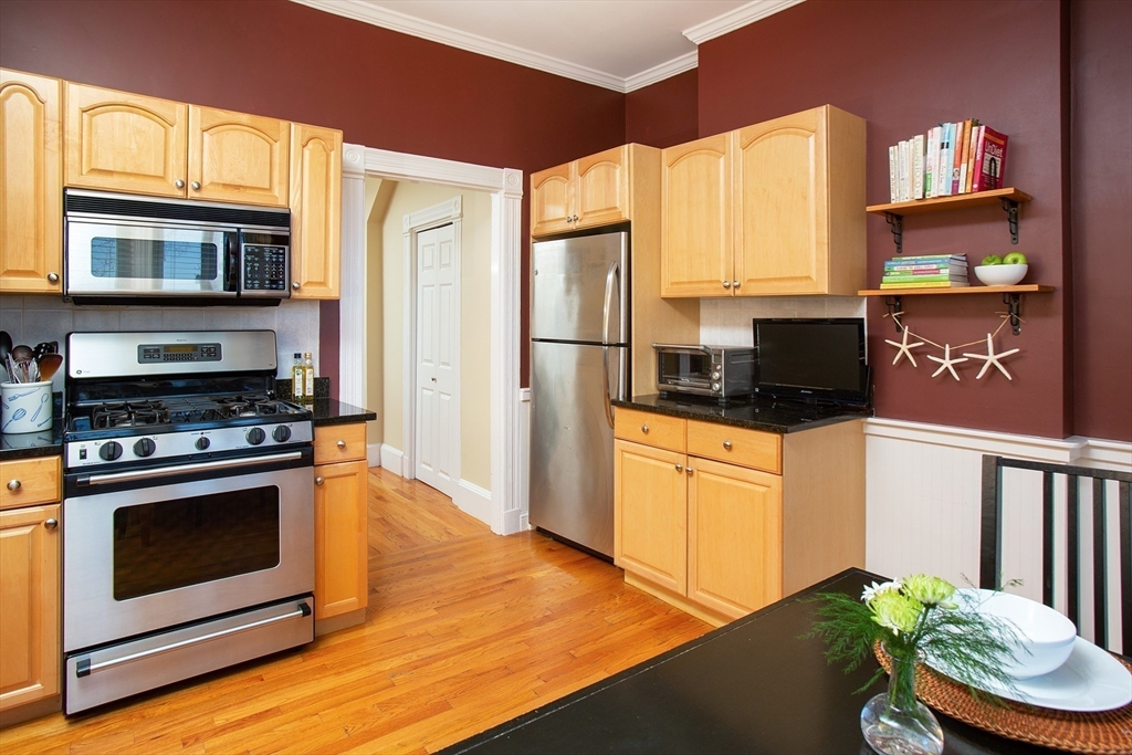 1 bed, 1 bath apartment for rent at 18 Hunt St Unit 1, Watertown — photo 12 of 13