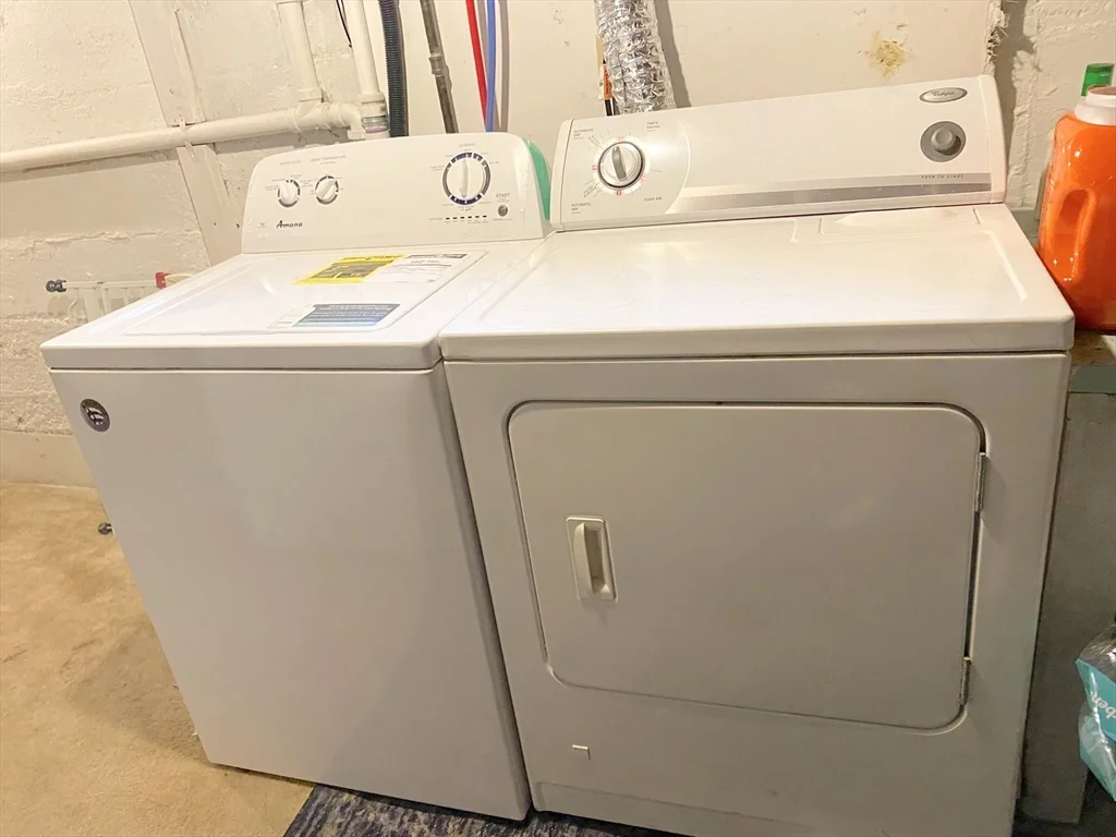3 bed, 1 bath apartment for rent at 18 Indiana Ave Unit 1, East Somerville — photo 9 of 10
