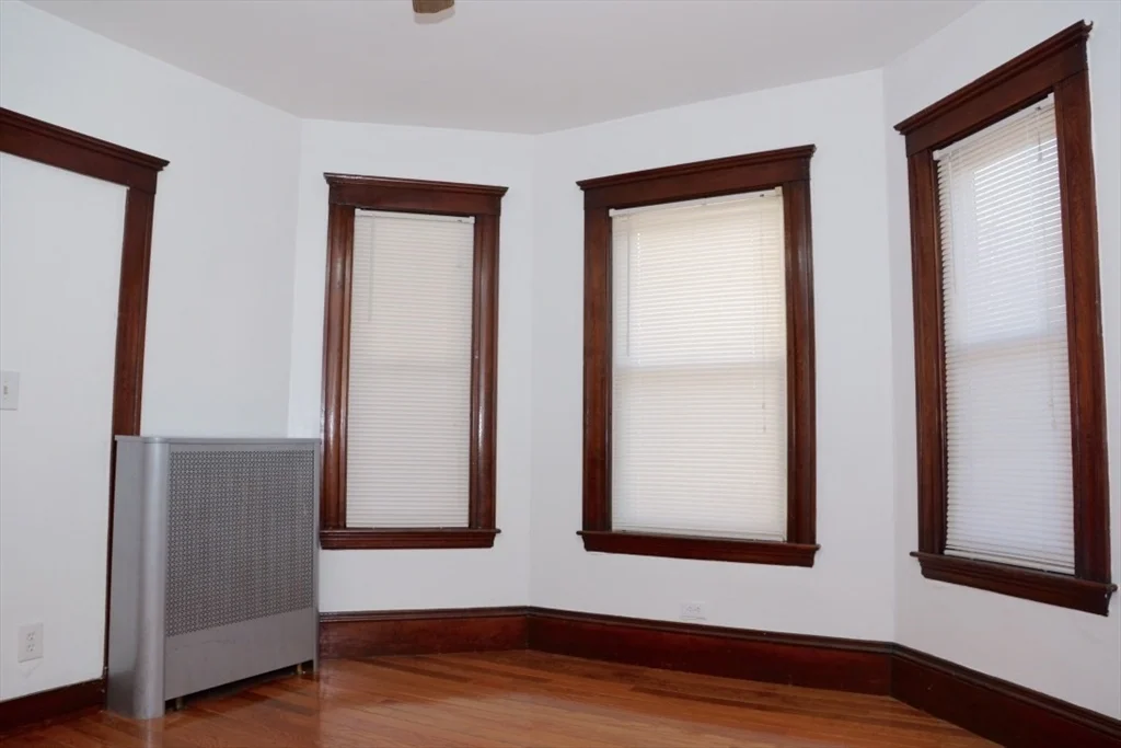 3 bed, 1 bath apartment for rent at 18 Indiana Ave Unit 1, East Somerville — photo 5 of 10