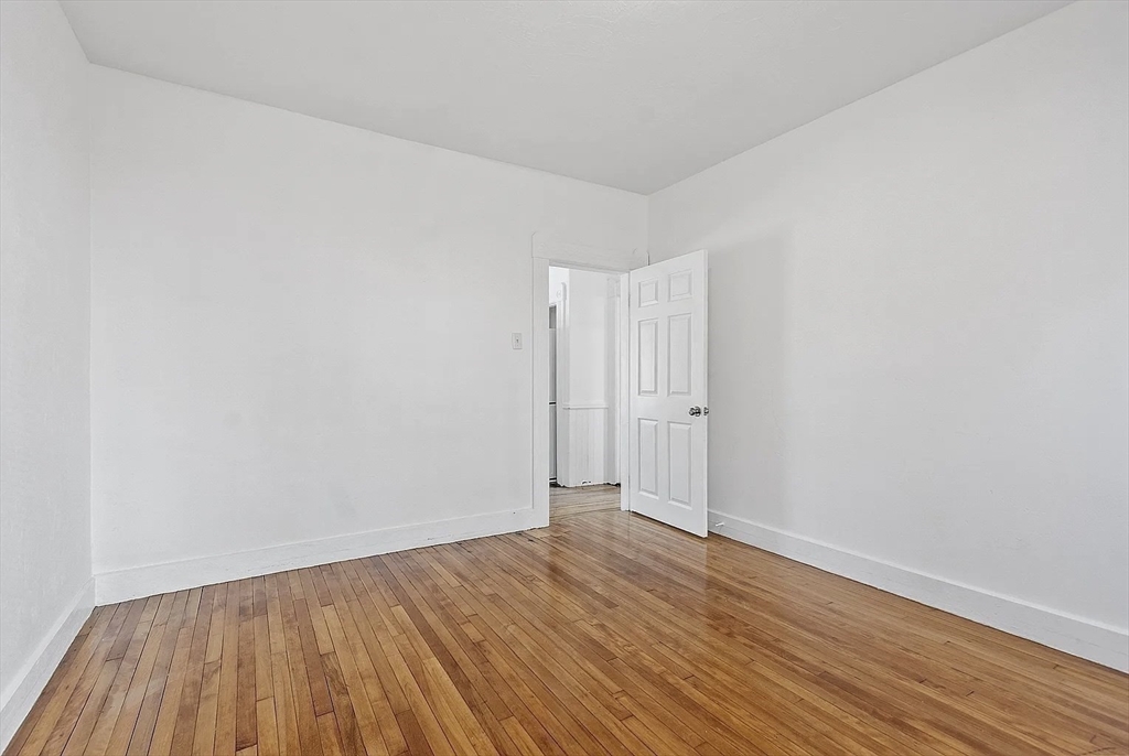 3 bed, 1 bath apartment for rent at 18 Ingalls St Unit 1, Worcester — photo 14 of 17