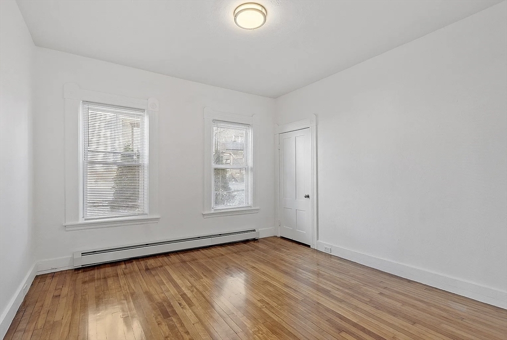3 bed, 1 bath apartment for rent at 18 Ingalls St Unit 1, Worcester — photo 11 of 17