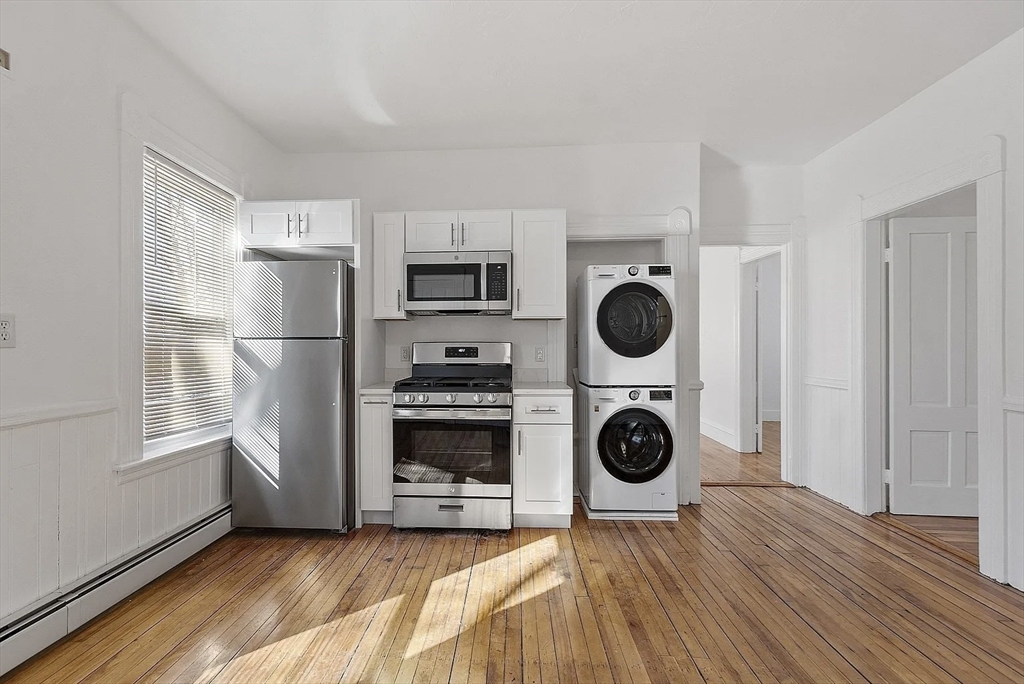 3 bed, 1 bath apartment for rent at 18 Ingalls St Unit 1, Worcester — photo 1 of 17