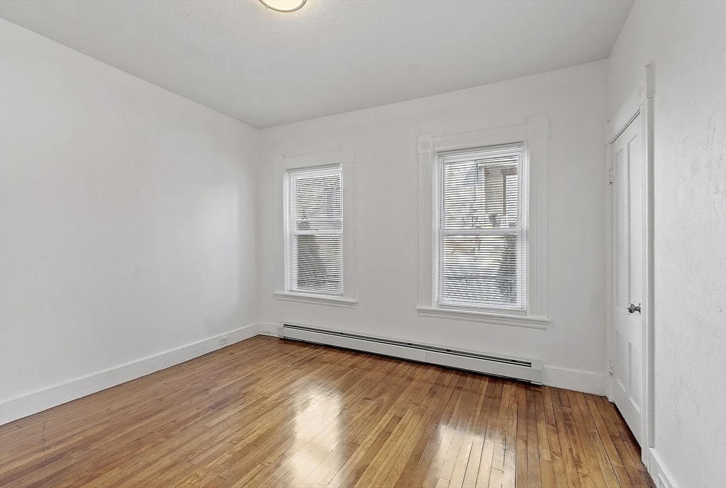 3 bed, 1 bath apartment for rent at 18 Ingalls St Unit 1, Worcester — photo 10 of 17
