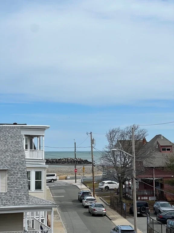 2 bed, 1 bath apartment for rent at 18 Irwin St Unit 3, Winthrop — photo 5 of 11