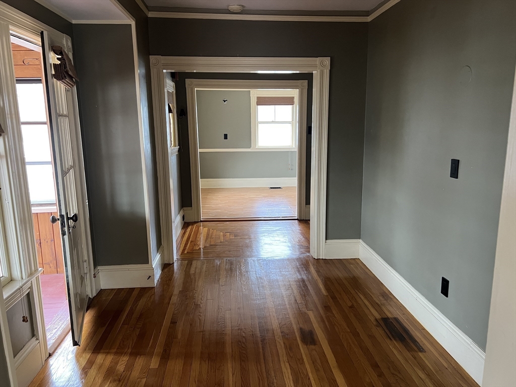 1 bed, 1 bath apartment for rent at 18 James Ave Unit 1, Winthrop — photo 1 of 12