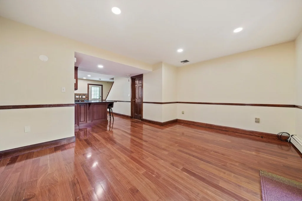 2 bed, 1 bath apartment for rent at 18 Jay St Unit 18, Cambridge — photo 7 of 22