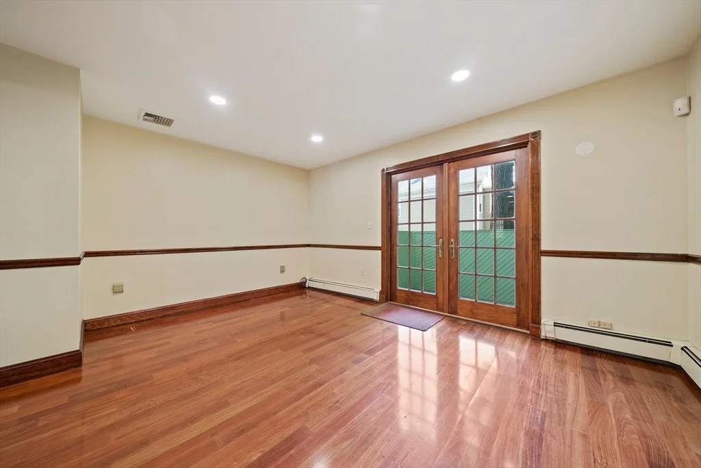 2 bed, 1 bath apartment for rent at 18 Jay St Unit 18, Cambridge — photo 8 of 22