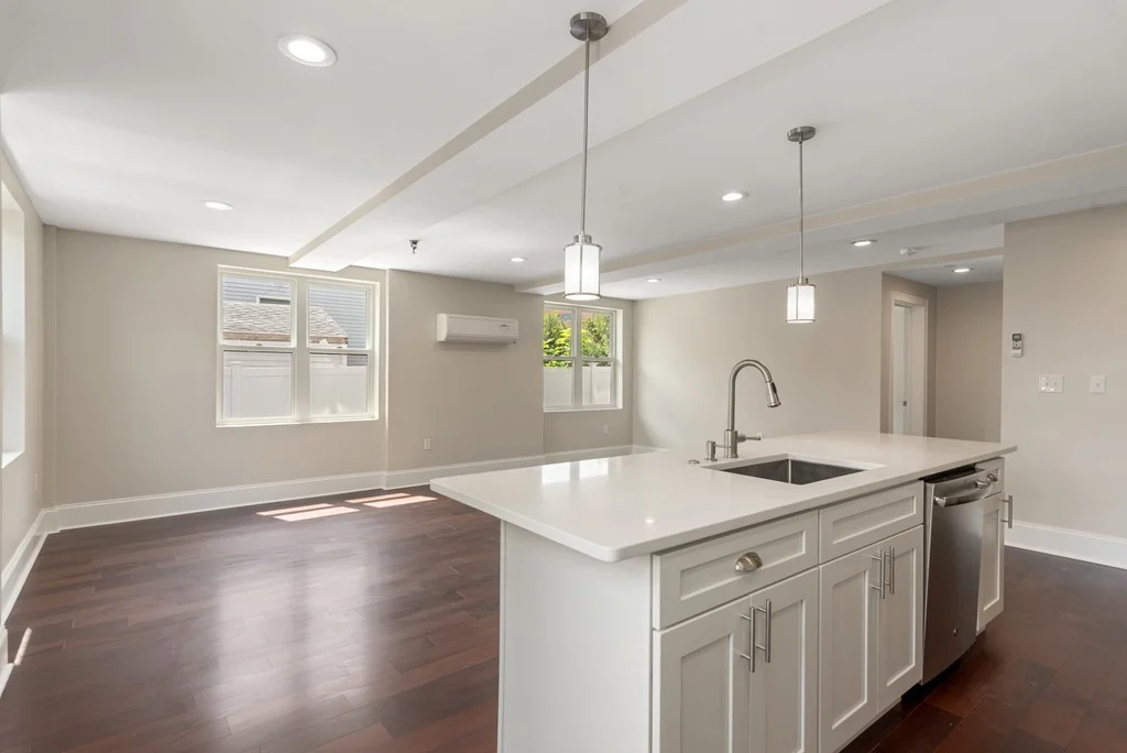 2 bed, 1 bath apartment for rent at 18 Johnson Ave Unit 1, Quincy Center — photo 4 of 10