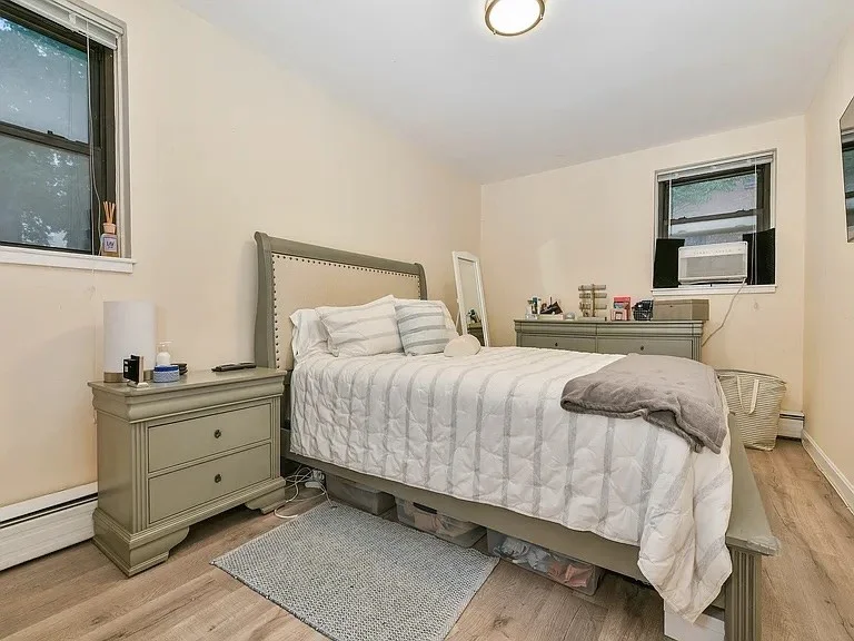 2 bed, 1 bath apartment for rent at 18 Juniper St Unit 47, Coolidge Corner — photo 6 of 11