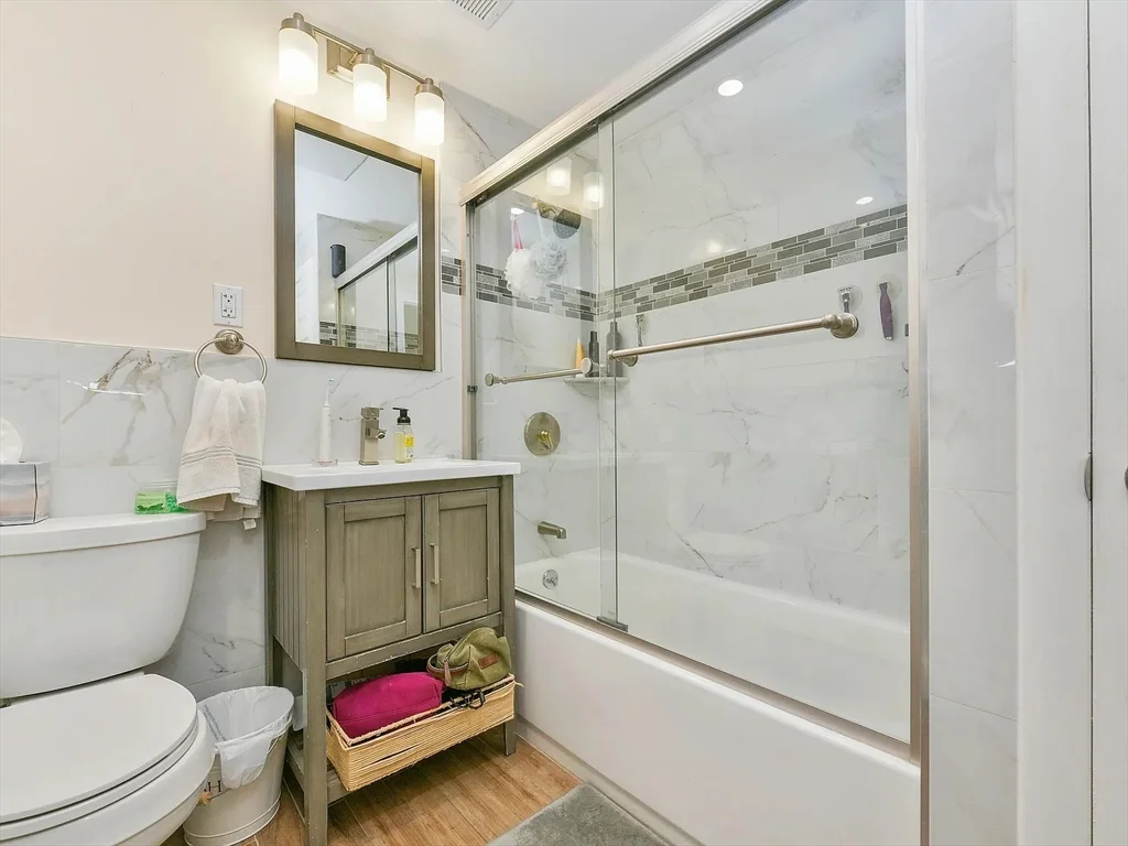 2 bed, 1 bath apartment for rent at 18 Juniper St Unit 47, Coolidge Corner — photo 7 of 11