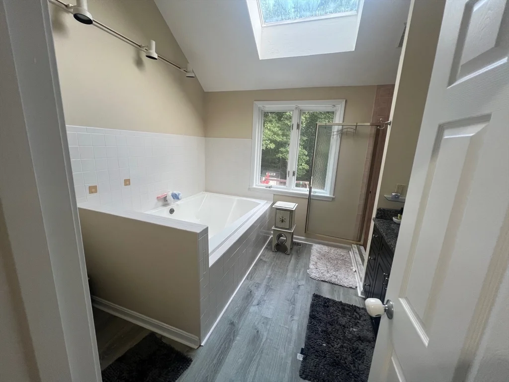 3 bed, 2 bath apartment for rent at 18 Kelshill Rd, Chelmsford — photo 18 of 30