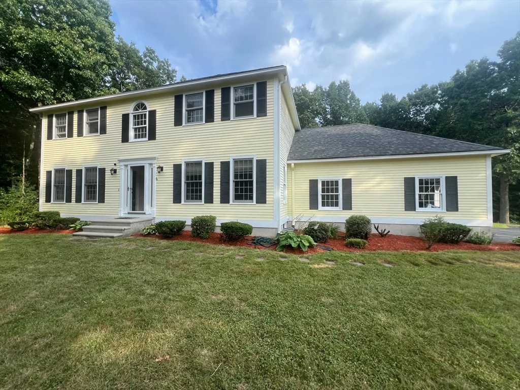 3 bed, 2 bath apartment for rent at 18 Kelshill Rd, Chelmsford — photo 1 of 30