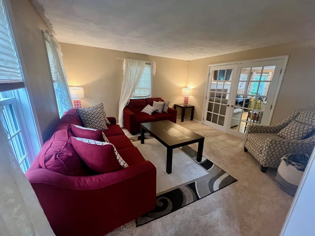 3 bed, 2 bath apartment for rent at 18 Kelshill Rd, Chelmsford — photo 12 of 30