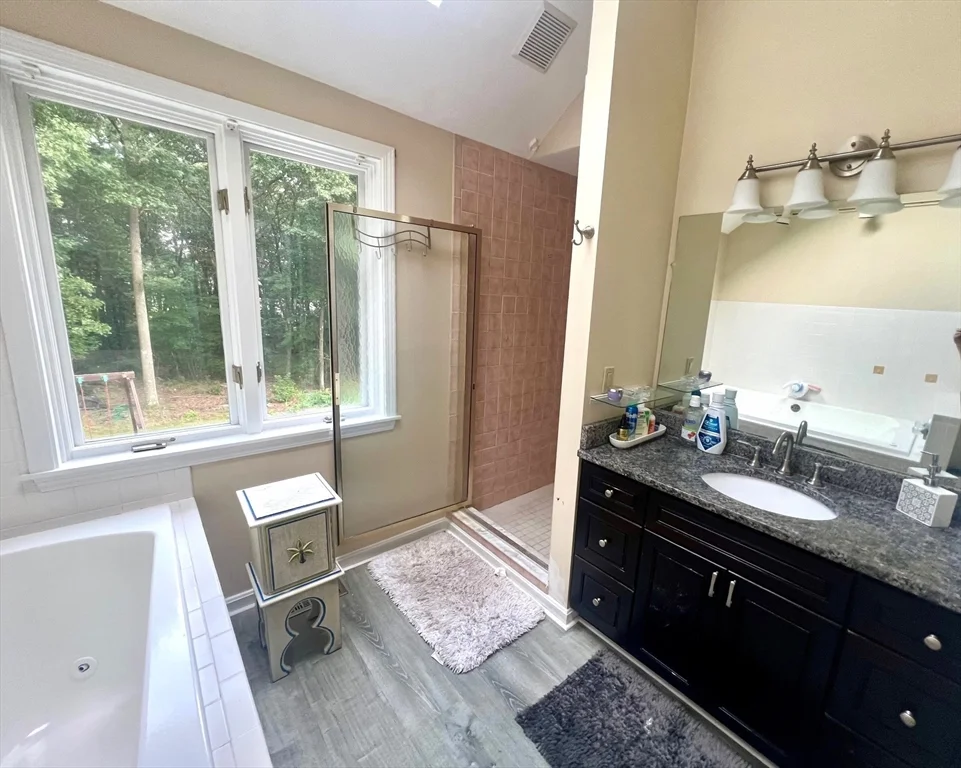 3 bed, 2 bath apartment for rent at 18 Kelshill Rd, Chelmsford — photo 19 of 30