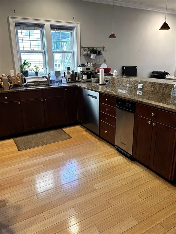 3 bed, 2 bath apartment for rent at 18 Knowlton St Unit 1, South Boston — photo 12 of 31